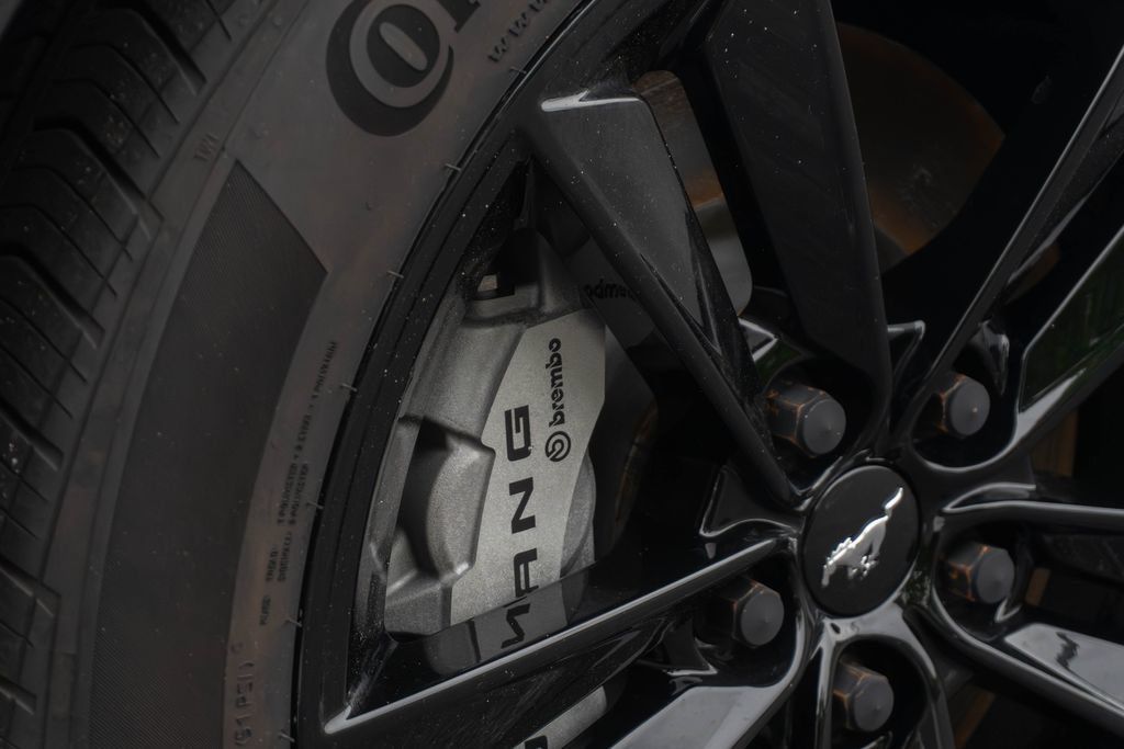 Used 2024 Ford Mustang GT RWD image 13