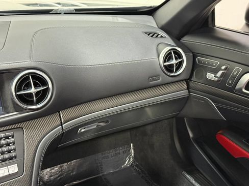 Used 2016 Mercedes-Benz SL 550 w/ Mille Miglia Edition image 29