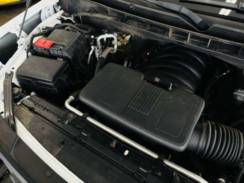 Used 2023 GMC Yukon XL AT4 w/ LPO, Floor Liner Package AWD/4WD image 23