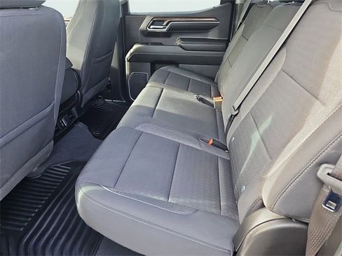 Used 2023 Chevrolet Silverado 1500 LT image 30