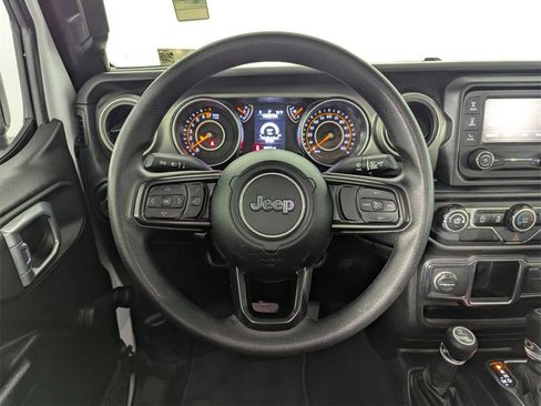 Used 2021 Jeep Gladiator Sport w/ Trailer Tow Package image 17