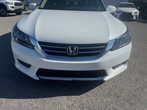 Used 2015 Honda Accord EX-L image 2