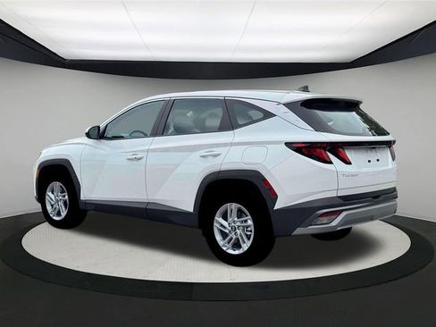 New 2026 Hyundai Tucson SE image 4