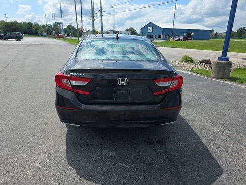 Used 2018 Honda Accord EX image 4