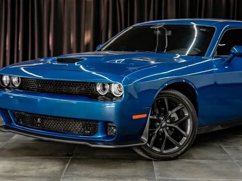 Used 2023 Dodge Challenger SXT w/ Blacktop Package RWD image 4
