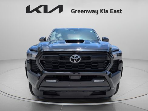 Used 2025 Toyota Tacoma TRD Sport RWD image 11