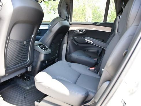 New 2026 Volvo XC90 B6 Plus w/ Protection Package Premier AWD/4WD image 16