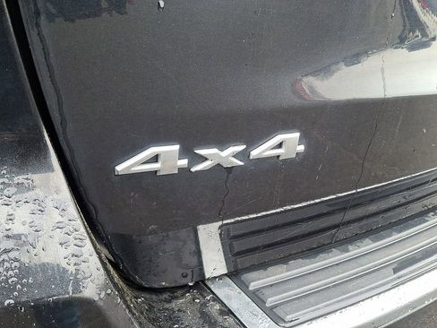 Used 2016 Jeep Grand Cherokee Limited w/ Luxury Group II image 32