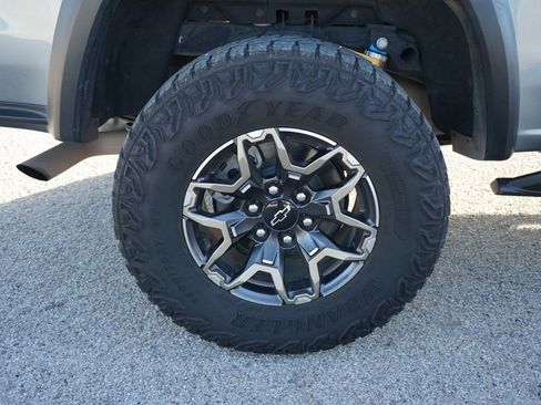 Used 2024 Chevrolet Colorado ZR2 w/ Safety Package image 6