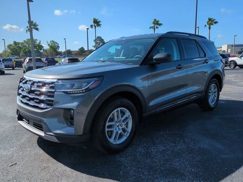 New 2026 Ford Explorer Active w/ Active Comfort Package RWD image 9