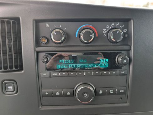 Used 2024 GMC Savana 2500 w/ Driver Convenience Package image 12