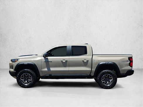 Used 2023 Chevrolet Colorado ZR2 w/ ZR2 Convenience Package III AWD/4WD image 5