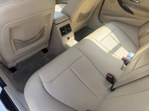 Used 2014 BMW 320i xDrive Sedan AWD/4WD image 20