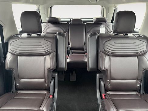 New 2025 Ford Expedition Max Platinum w/ Platinum Ultimate Package image 13