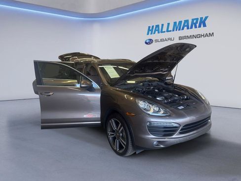 Used 2012 Porsche Cayenne S AWD/4WD image 9