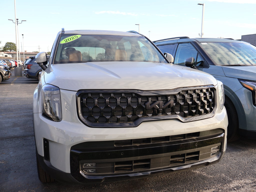 New 2025 Kia Telluride SX Prestige X-Line AWD/4WD image 3