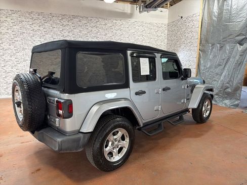 Used 2021 Jeep Wrangler Unlimited Sport image 7