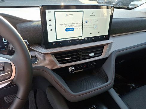 New 2025 Ford Explorer Active image 39