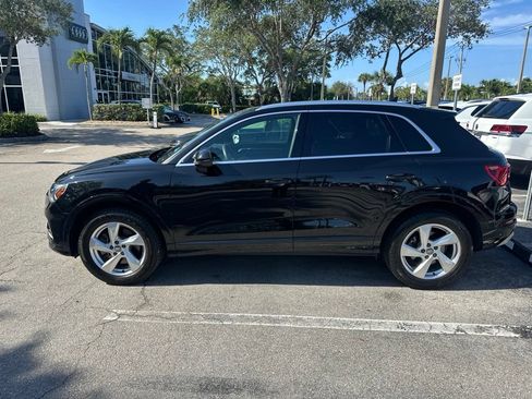 Used 2020 Audi Q3 2.0T Premium Plus AWD/4WD image 2