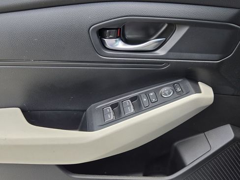 Used 2025 Honda Accord LX image 25