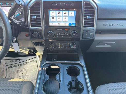Used 2017 Ford F250 XLT w/ XLT Premium Package image 15