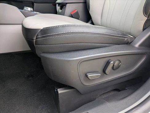 New 2026 Ford Escape SE w/ PHEV Premium Package image 4