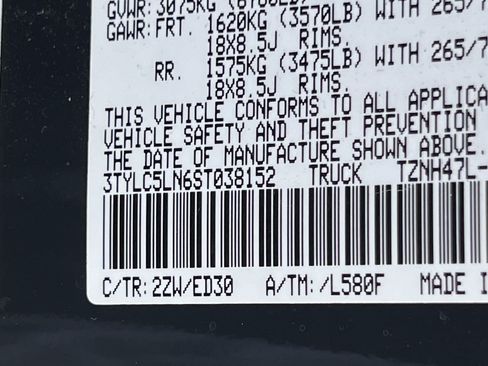 Used 2025 Toyota Tacoma TRD Pro AWD/4WD image 13