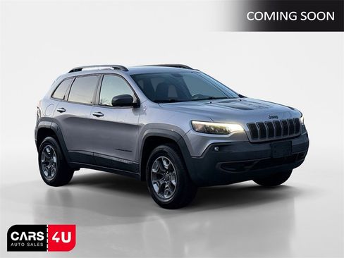 Used 2019 Jeep Cherokee Trailhawk image 1