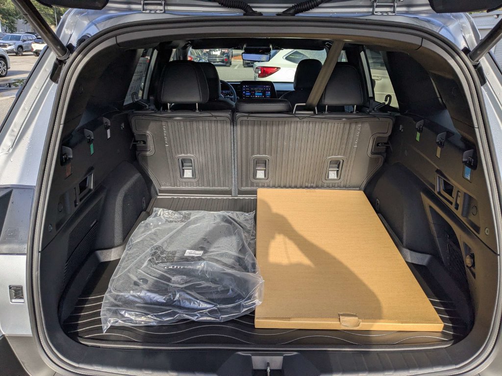 New 2026 Subaru Outback Touring AWD/4WD image 12