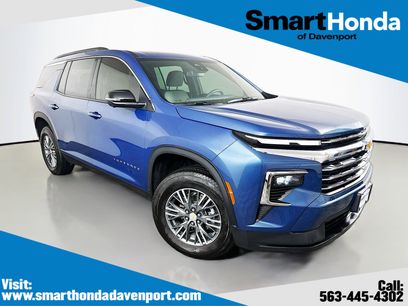 Used 2024 Chevrolet Traverse LT