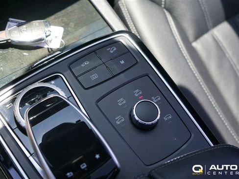 Used 2017 Mercedes-Benz GLS 450 4MATIC image 28