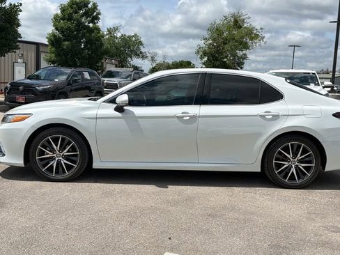 Certified 2023 Toyota Camry XLE w/ Cold Weather Package FWD image 10