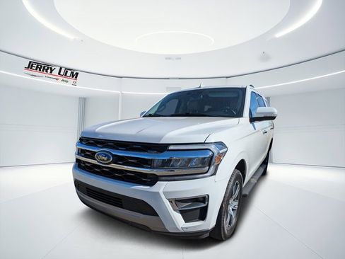 Used 2024 Ford Expedition Limited image 6