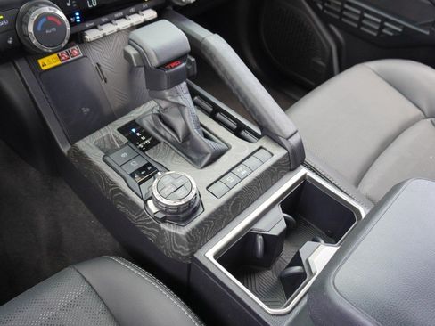 Used 2026 Toyota 4Runner TRD Off-Road Premium AWD/4WD image 20