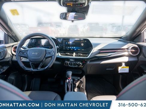 New 2026 Chevrolet Trax RS FWD image 3