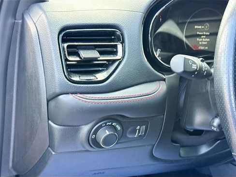 Used 2025 Dodge Durango GT image 11