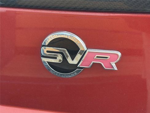 Used 2022 Land Rover Range Rover Sport SVR Carbon Edition AWD/4WD image 5