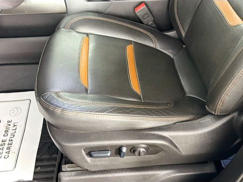 Used 2023 GMC Sierra 2500 AT4 w/ Gooseneck/5TH Wheel Package image 18