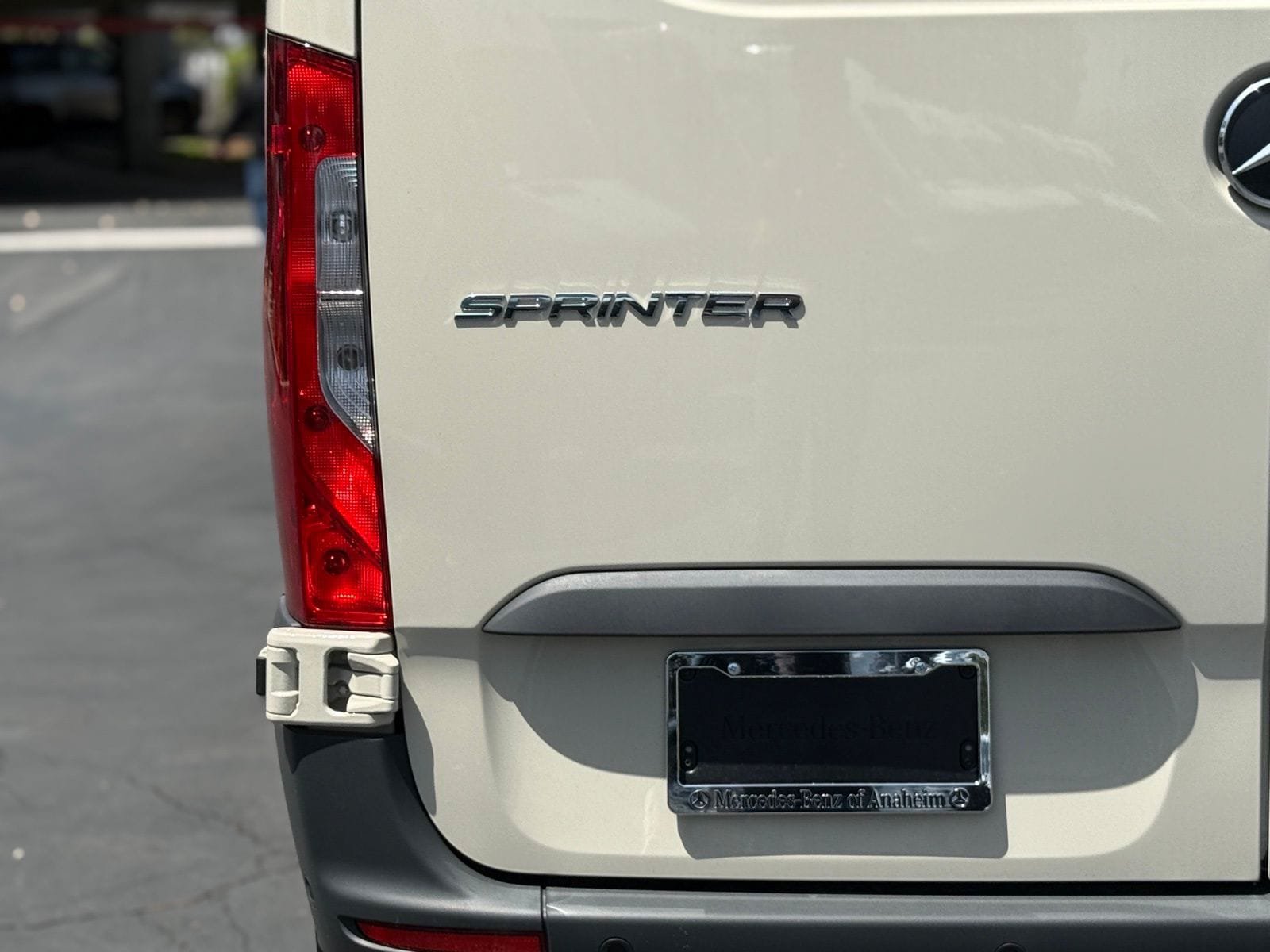 New 2025 Mercedes-Benz Sprinter 2500 image 9