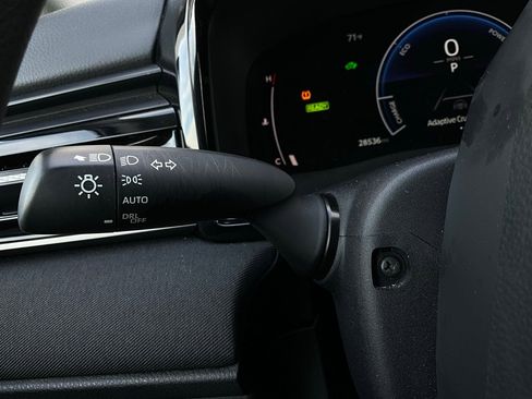 Used 2025 Toyota Camry LE image 34