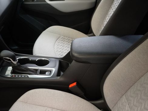 Used 2024 Chevrolet Equinox LS w/ LS Convenience Package FWD image 7