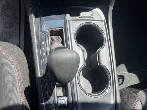 Used 2024 Chevrolet Equinox RS FWD image 35