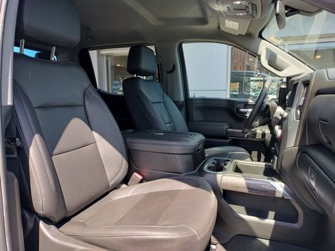 Used 2022 Chevrolet Silverado 1500 LTZ w/ Z71 Off-Road Package image 21