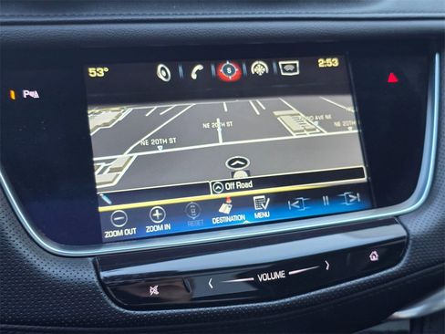 Used 2018 Cadillac XT5 Luxury w/ Driver Awareness Package image 31