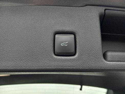 Used 2024 Ford Escape ST-Line image 13