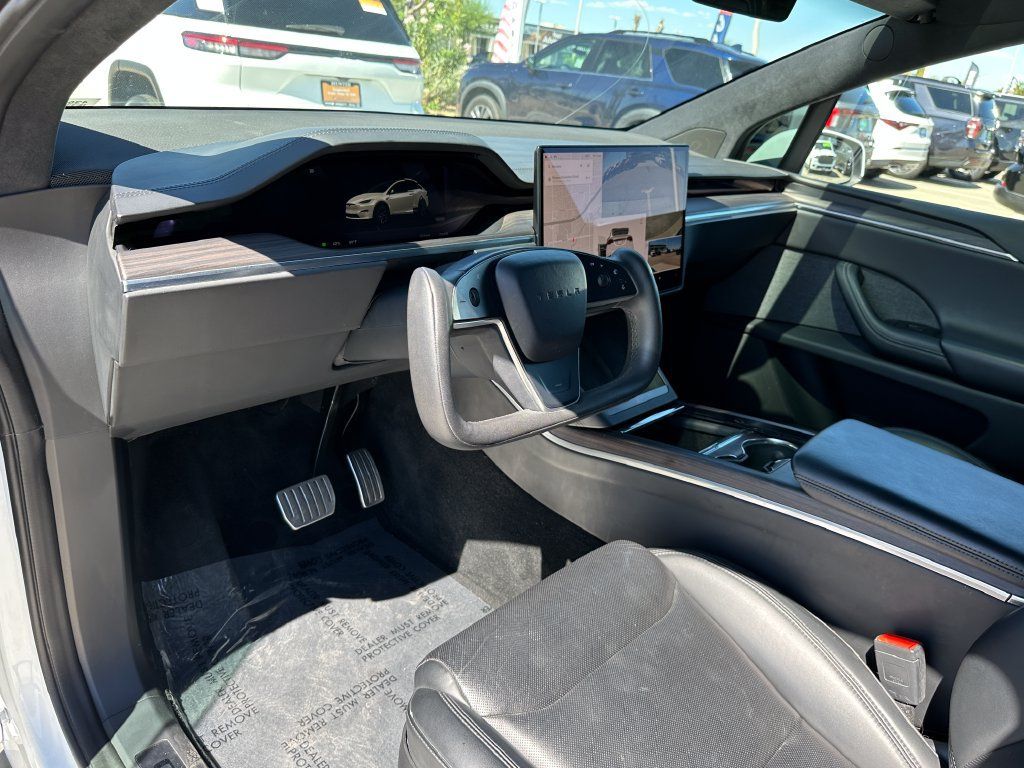 Used 2024 Tesla Model X AWD/4WD image 29