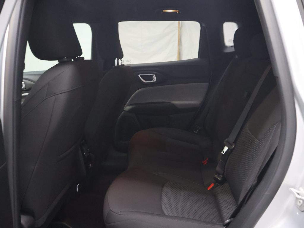 Used 2025 Jeep Compass Sport AWD/4WD image 14