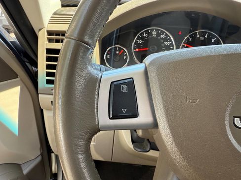 Used 2010 Jeep Liberty Limited w/ Comfort/Convenience Group image 24