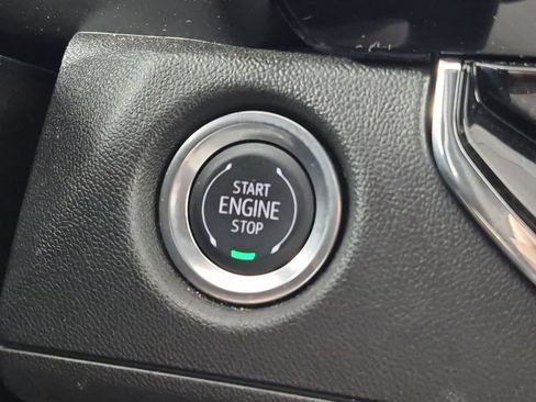 Certified 2024 Chevrolet Colorado W/T RWD image 31