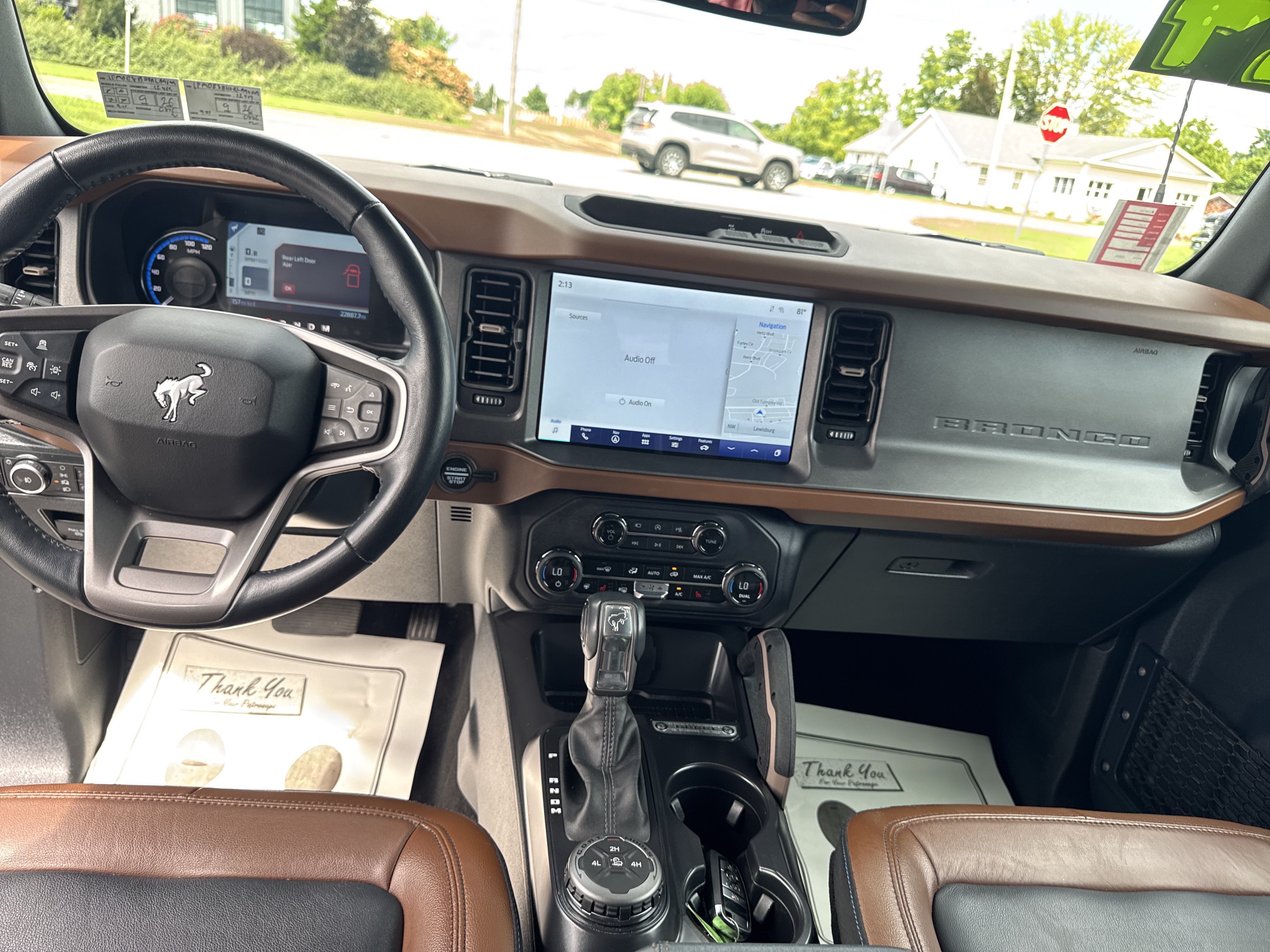 Used 2024 Ford Bronco Outer Banks AWD/4WD image 14